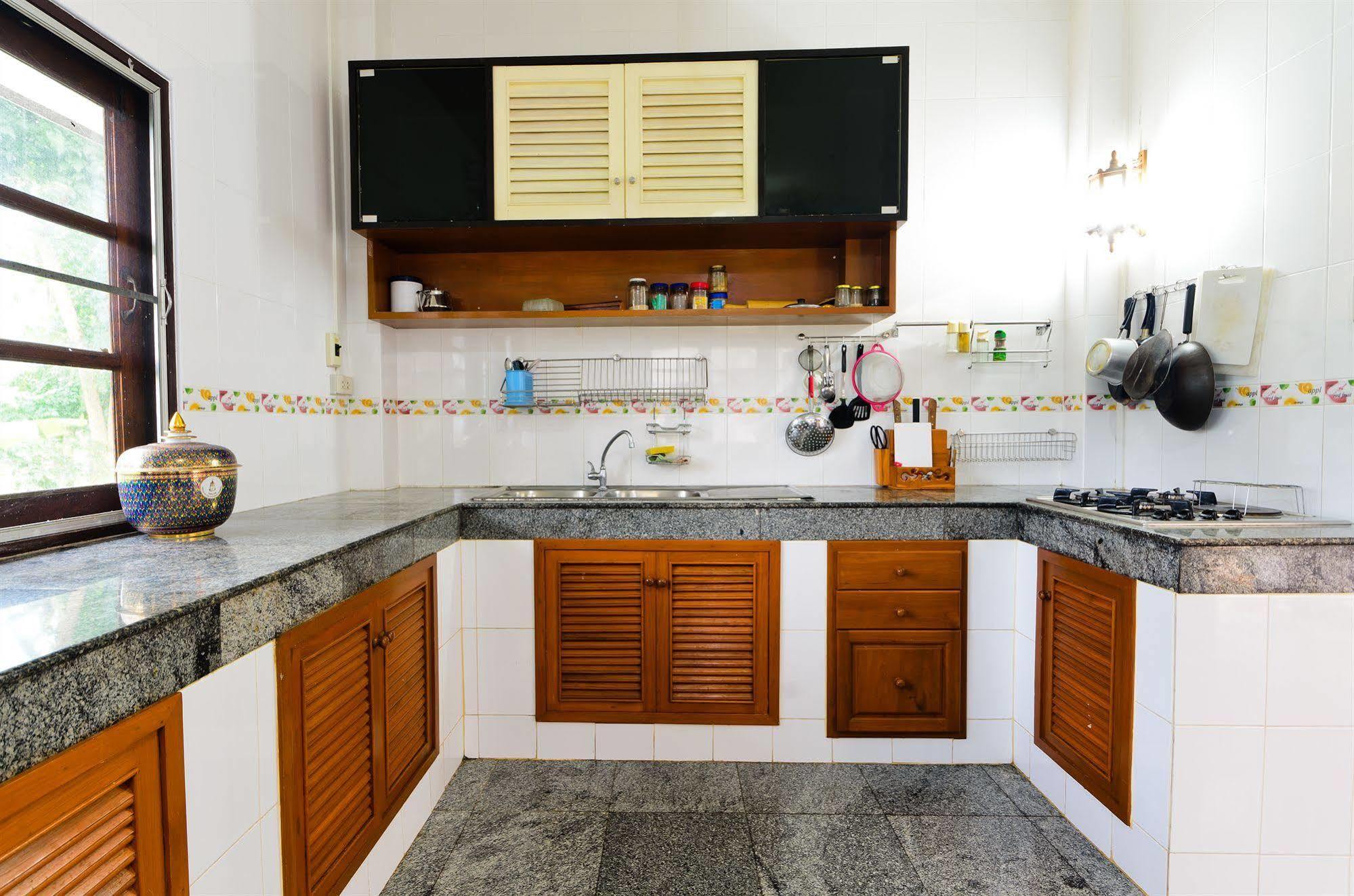 Sananwan Beach B&B Bangszaphannoj Kültér fotó